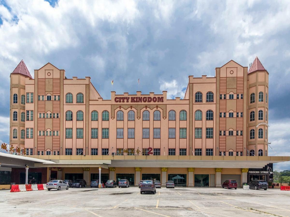 Oyo 776 Fame Hotel Seremban Zewnętrze zdjęcie