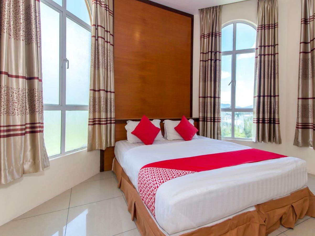 Oyo 776 Fame Hotel Seremban Zewnętrze zdjęcie