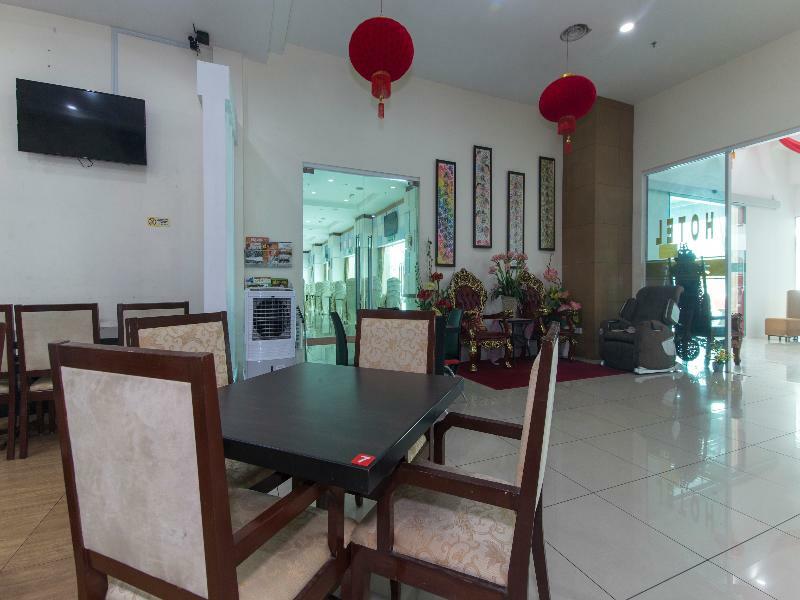 Oyo 776 Fame Hotel Seremban Zewnętrze zdjęcie