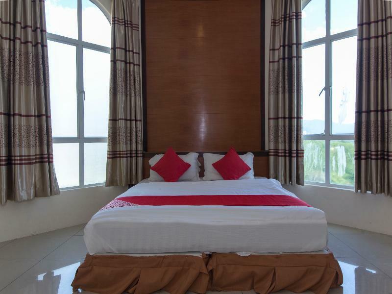 Oyo 776 Fame Hotel Seremban Zewnętrze zdjęcie