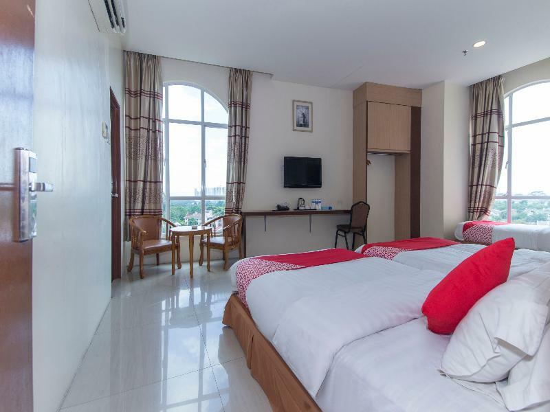 Oyo 776 Fame Hotel Seremban Zewnętrze zdjęcie