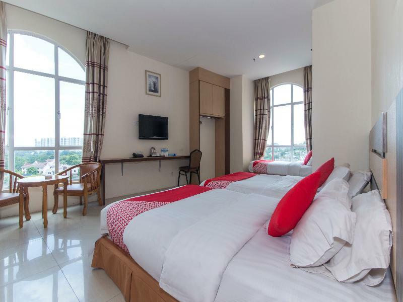 Oyo 776 Fame Hotel Seremban Zewnętrze zdjęcie