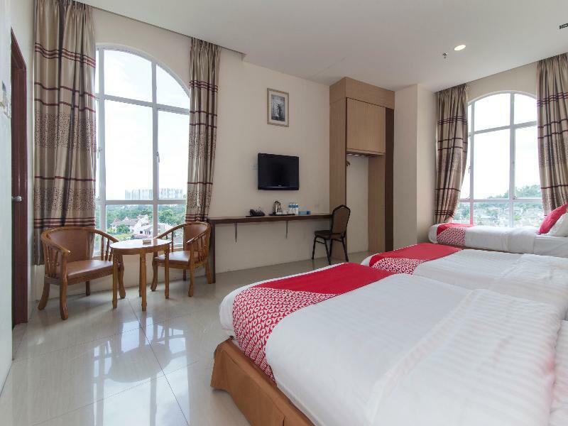 Oyo 776 Fame Hotel Seremban Zewnętrze zdjęcie