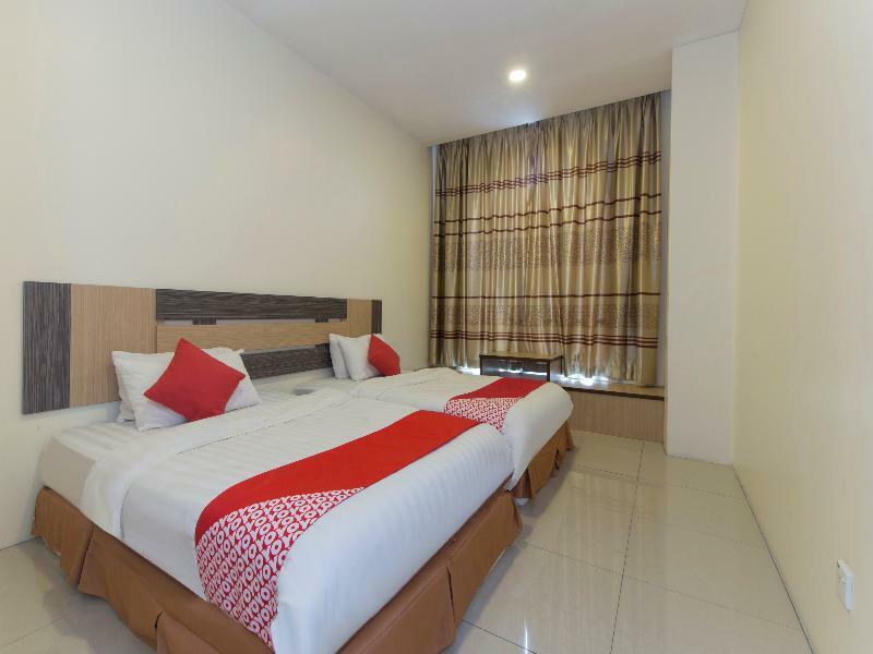Oyo 776 Fame Hotel Seremban Zewnętrze zdjęcie